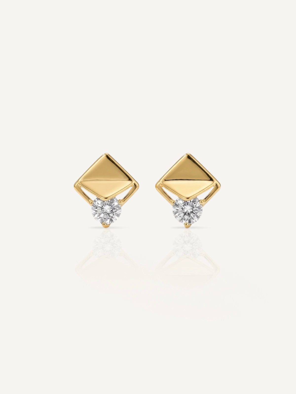Accord Seal Stud Earrings | 18k Gold Vermeil | Serra Morphe