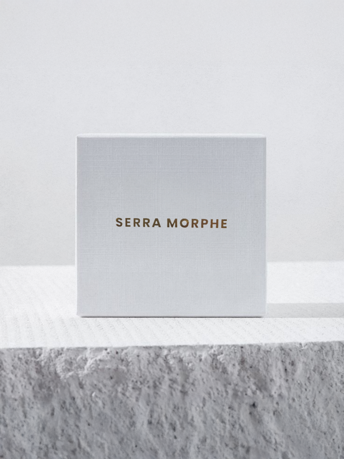 NOIR BOTANICA NECKLACE