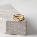 VERA SIGIL RING