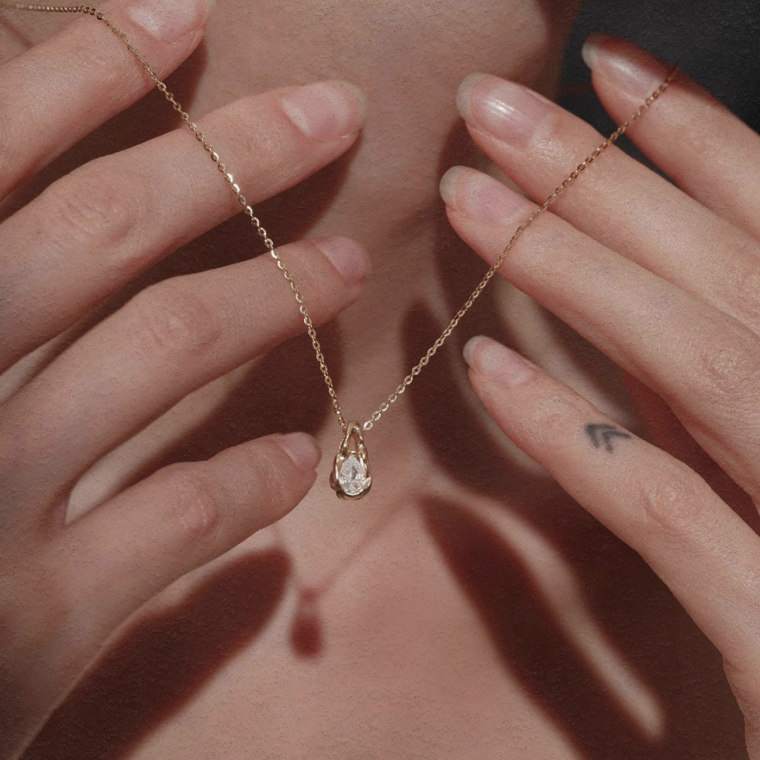 LARMES D’EROS NECKLACE
