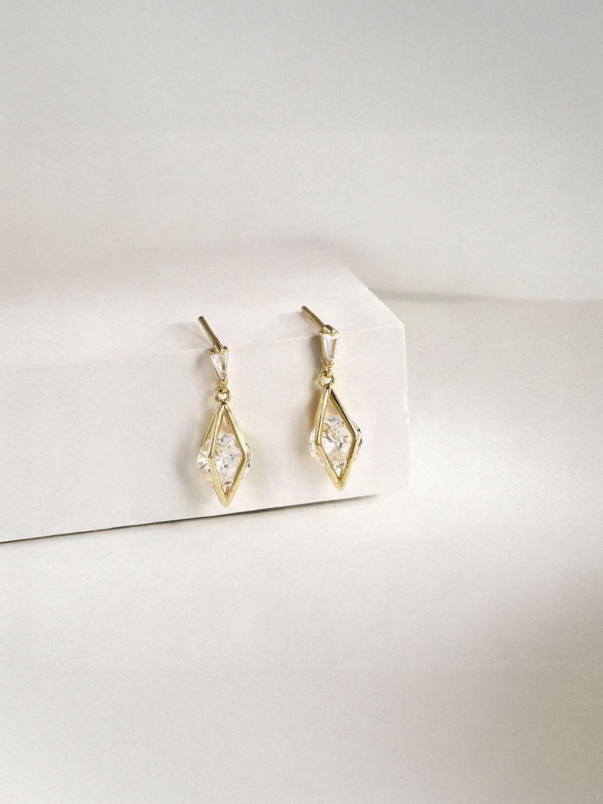 CLARTÉ DIVINE EARRINGS