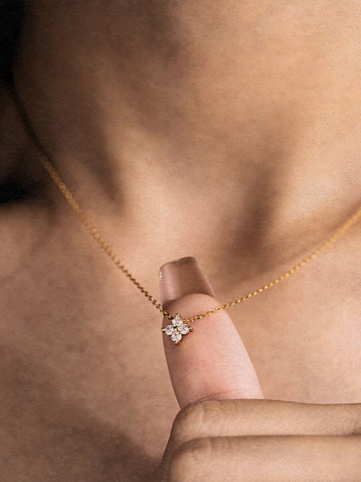 CLOVERA NECKLACE