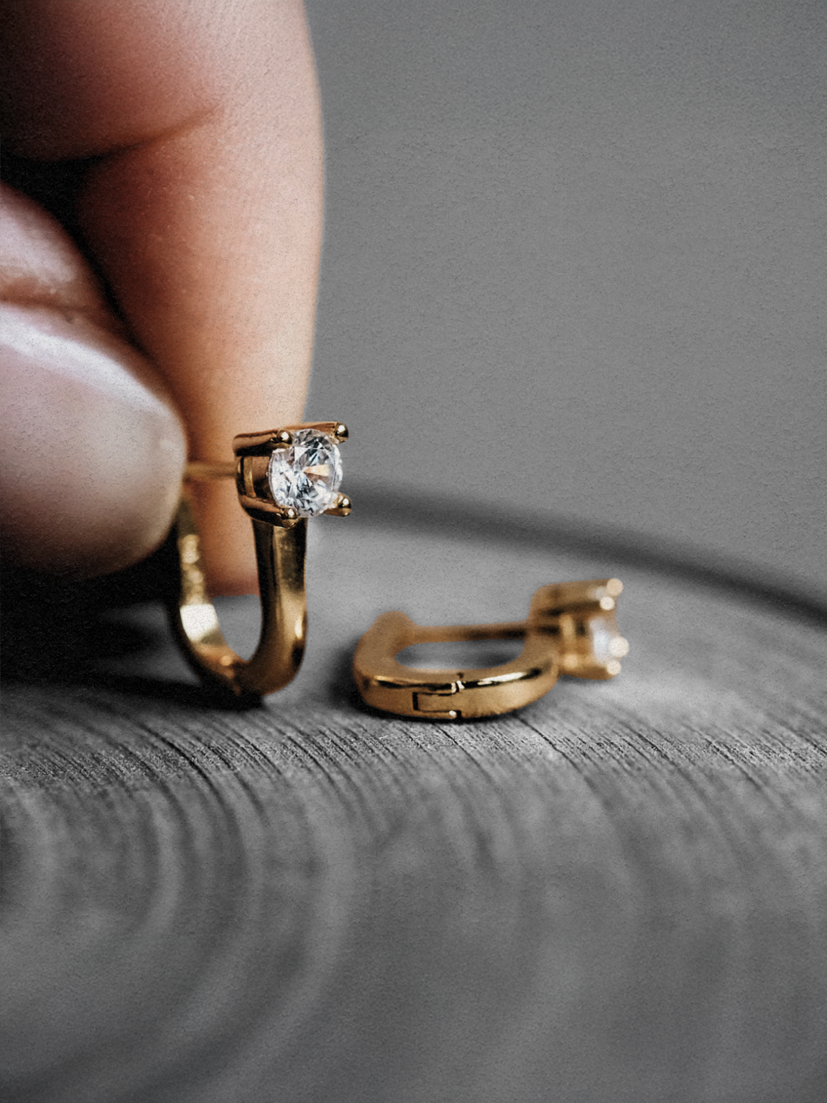 LUEUR ÉTERNELLE EARRINGS