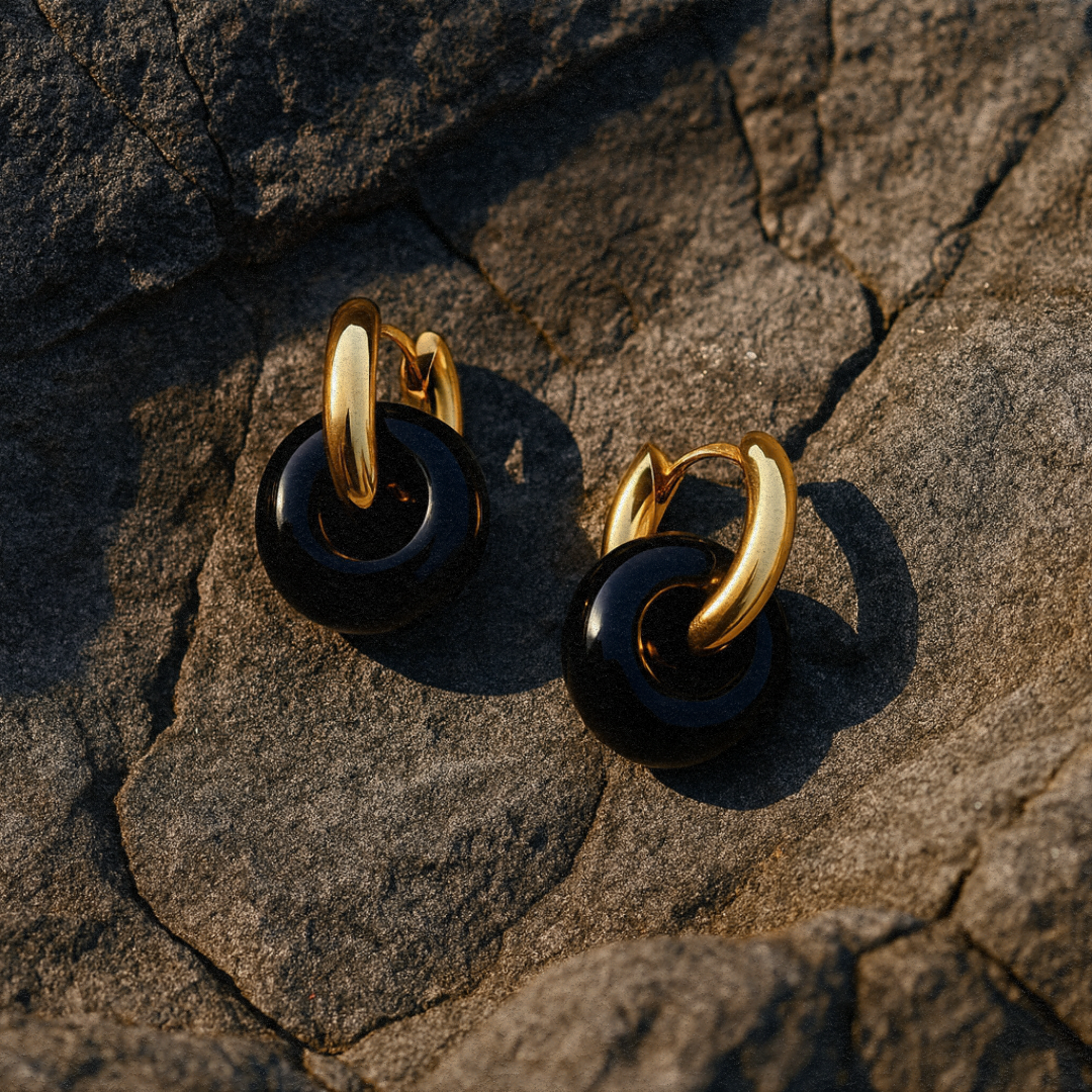 NOIR ROYAL EARRINGS IN BLACK ONYX