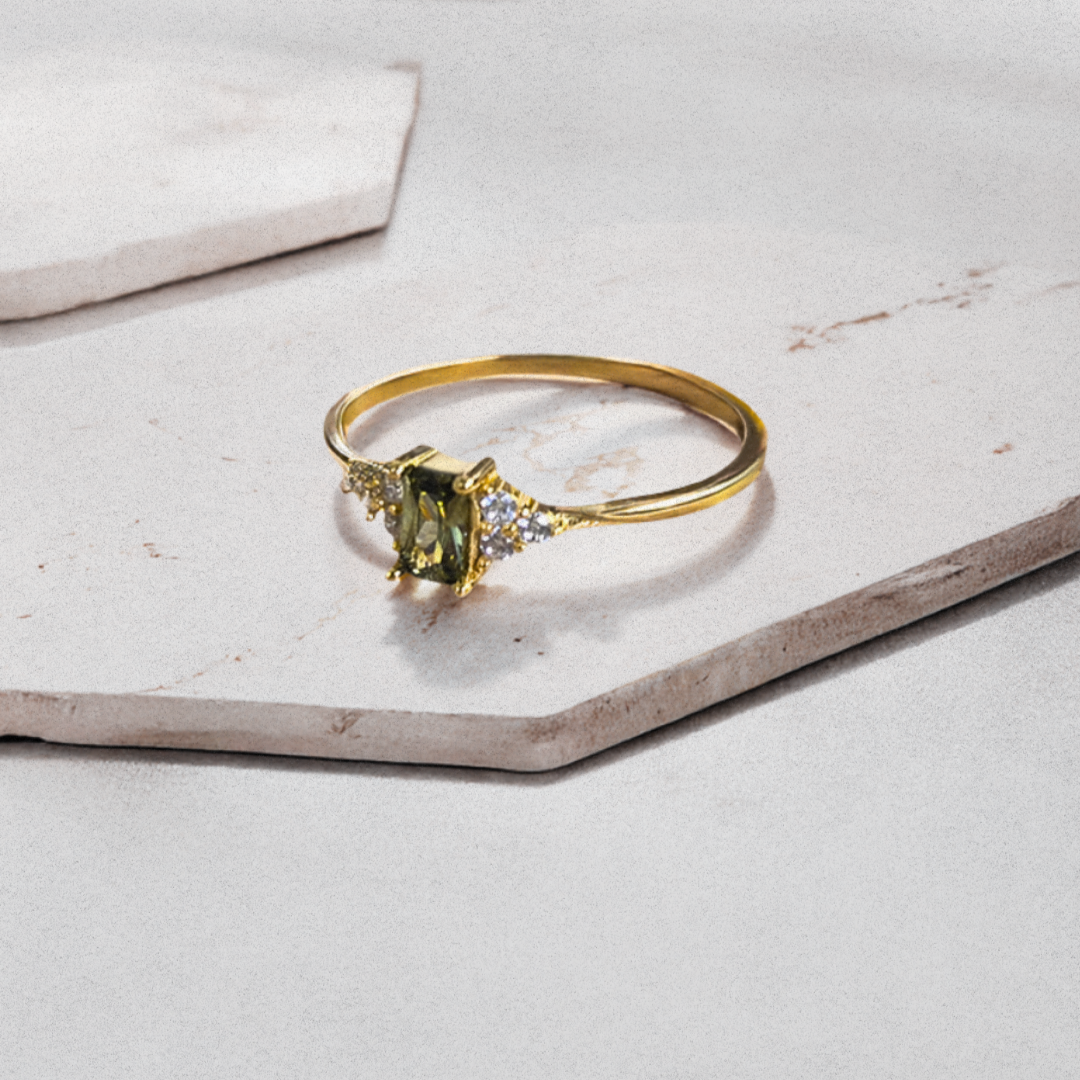 OLIVE DE LUMIÈRE RING