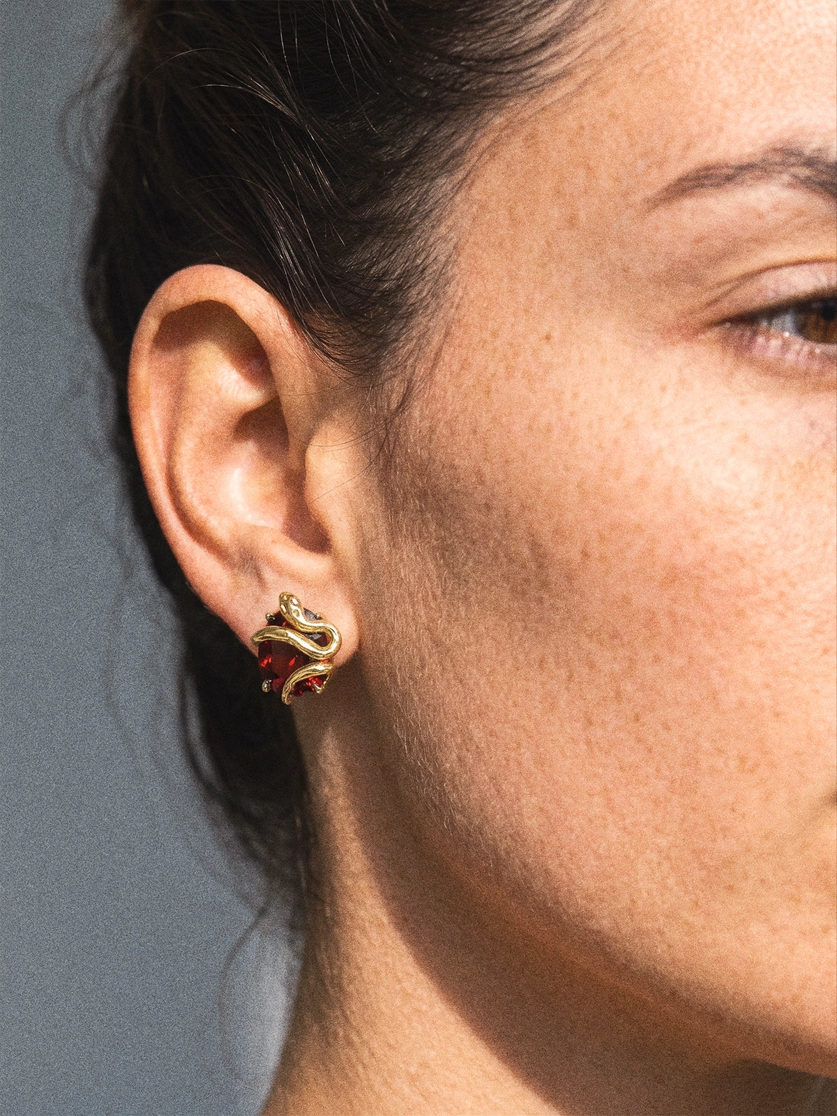 SERPENTINE GARNET EARRINGS