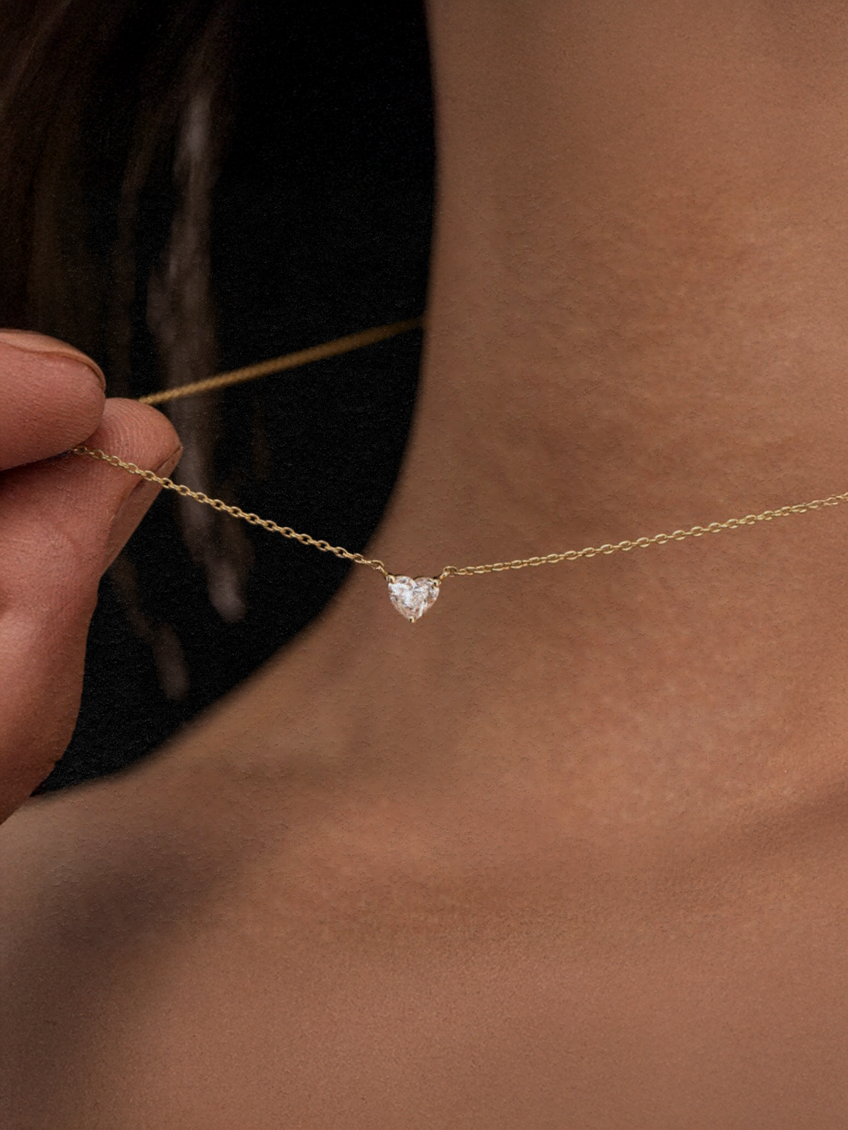 UNE AMOUR NECKLACE