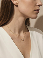 UNE AMOUR NECKLACE